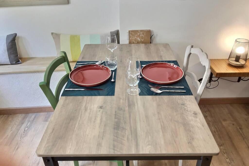 Studio Tout Confort, Terrasse, Calme Moustiers #7 Apartment Екстериор снимка
