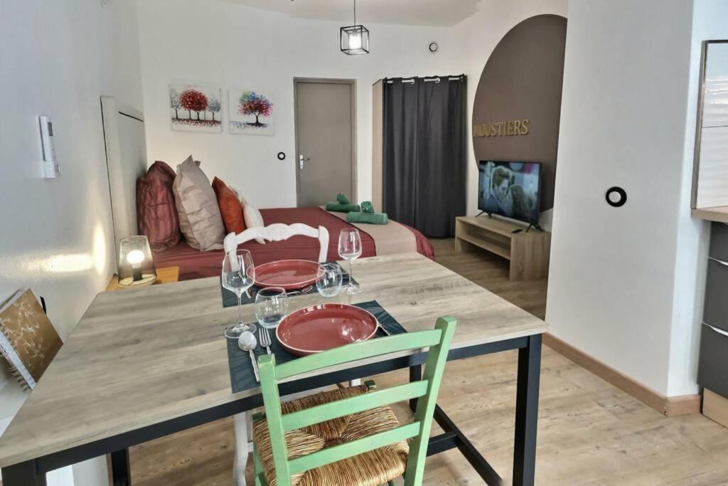 Studio Tout Confort, Terrasse, Calme Moustiers #7 Apartment Екстериор снимка