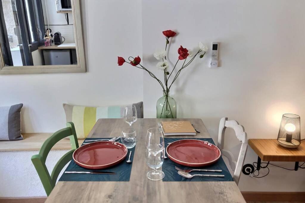 Studio Tout Confort, Terrasse, Calme Moustiers #7 Apartment Екстериор снимка